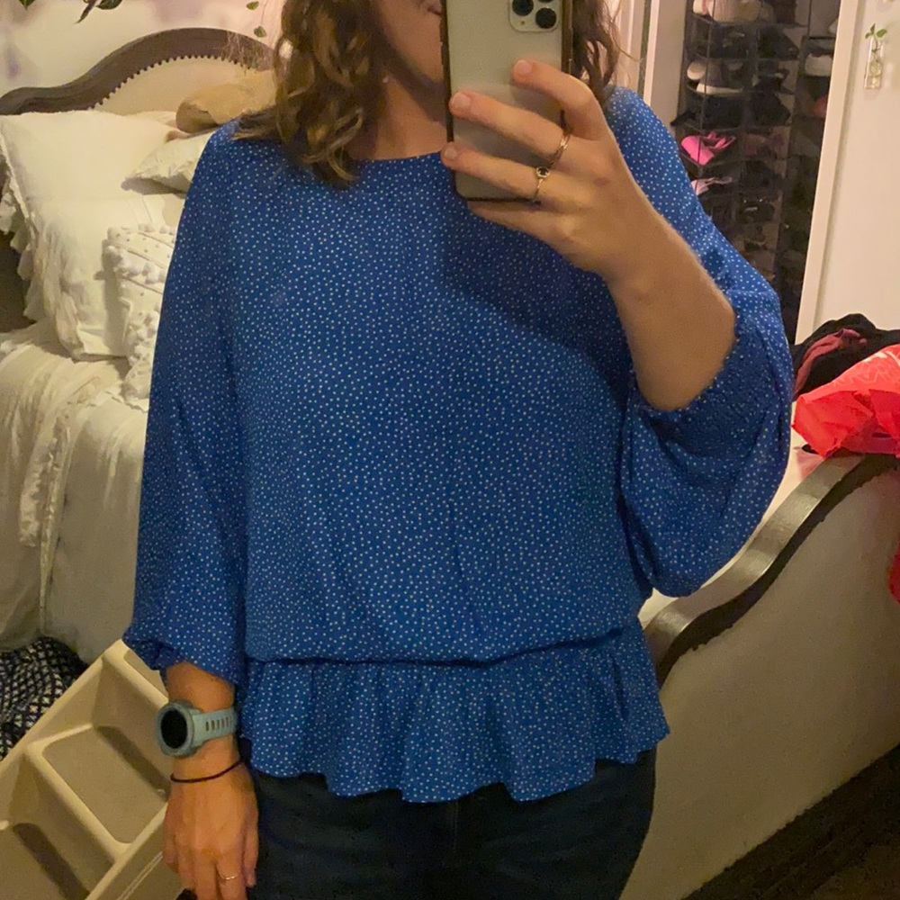 Aura fitted waist polka dotted blue shirt